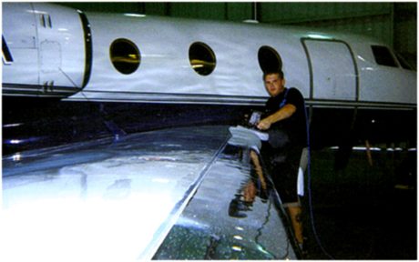 leading-edge-polishing-emron-paint-aircraft-paint-polishing-private-jet-detailing-anti-static-glass-coating-glass-cleaning-04