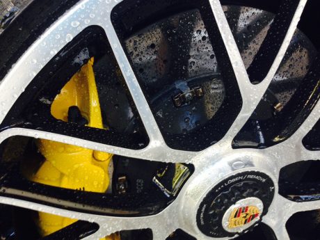 car-cleaning-car-washing-leather-conditioning-restoration-oxidation-removal-wet-sanding-machine-polishing-15