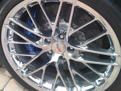 clear-coating-ceramic-coatings-polishing-paint-correction-clay-bar-surface-preparation-scratch-removal-13