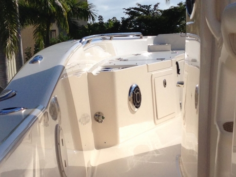 clearcoat-refinishing-aluminum-glass-ceramic-sealant-restoration-yacht-metal (6)